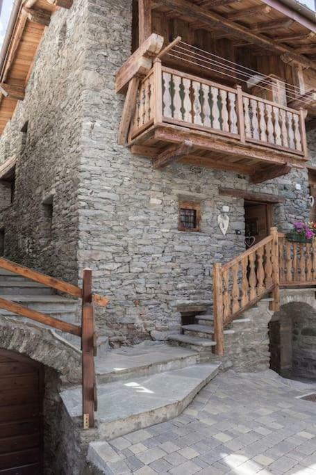 Апартаменты Vecchio Fienile Аоста Экстерьер фото